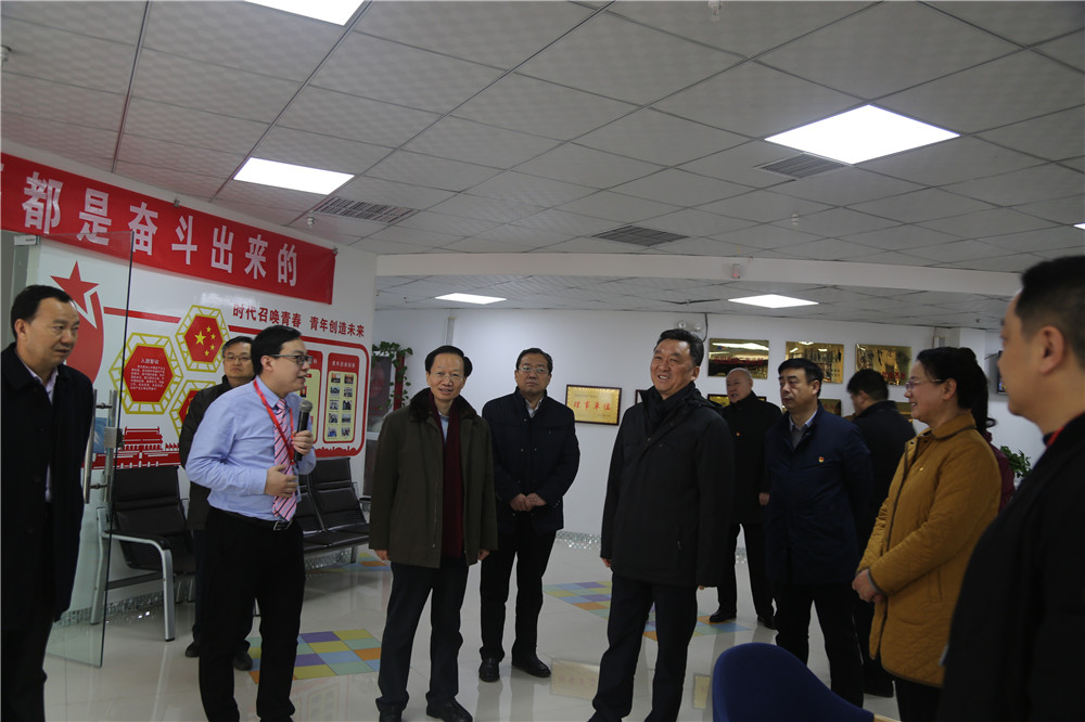 熱烈歡迎全國總工會副主席，書記處書記魏地春及省總工會王保存主席一行蒞臨安陽青峰網(wǎng)絡(luò)參觀指導(dǎo)